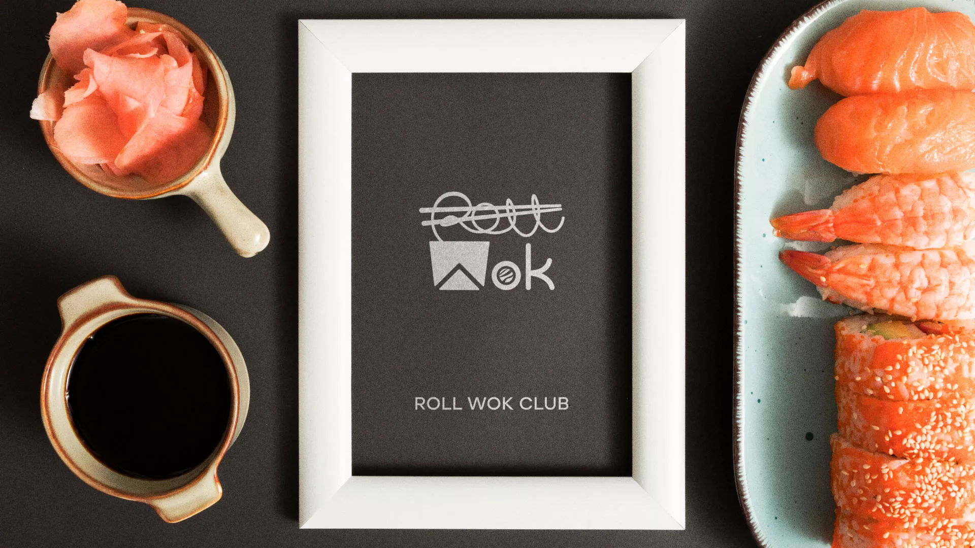 Разработка логотипа суши-бара «Roll Wok Club» в Комсомольске-на-Амуре